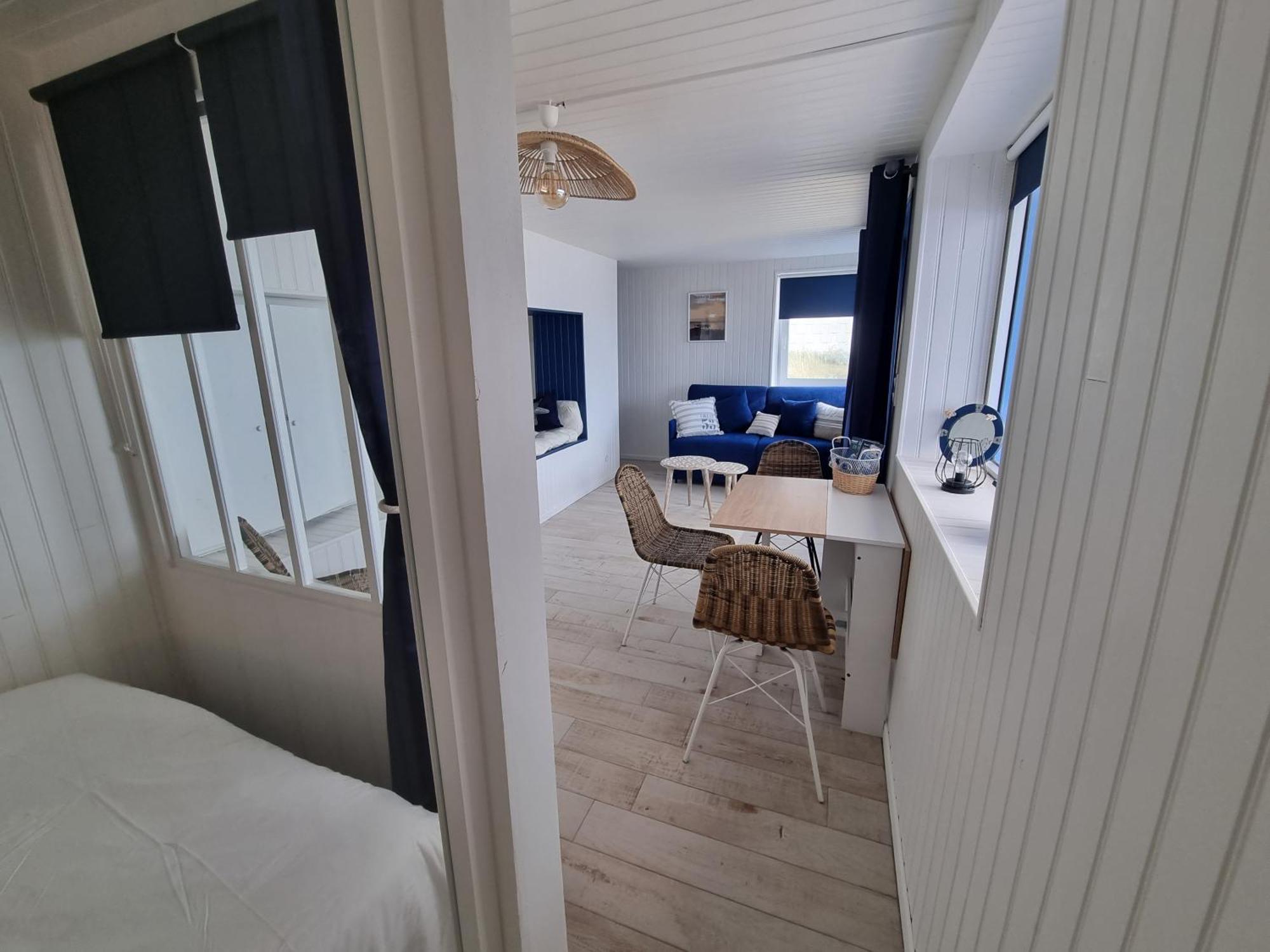 Holiday home Petite Maison Avec Jardin Face *